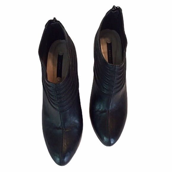 Zara Black Leather Booties - Host Pick - Picture 2 of 5